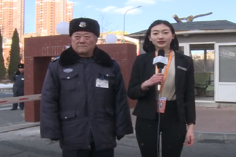 大连科技学院“雪人大爷”专访